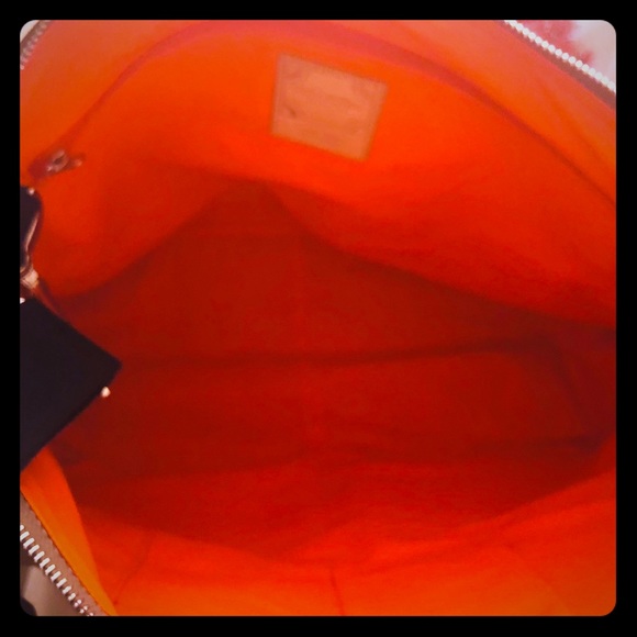 All leather Crossbody/Tote Handbag Carry-On - Picture 5 of 6